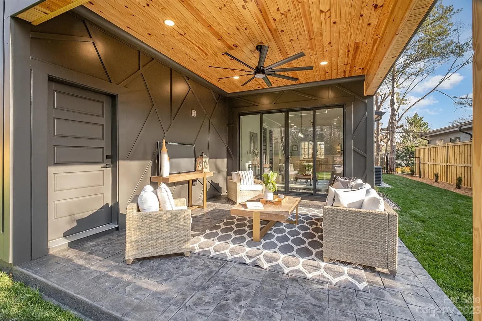 1369 Richland Dr - Photo 12